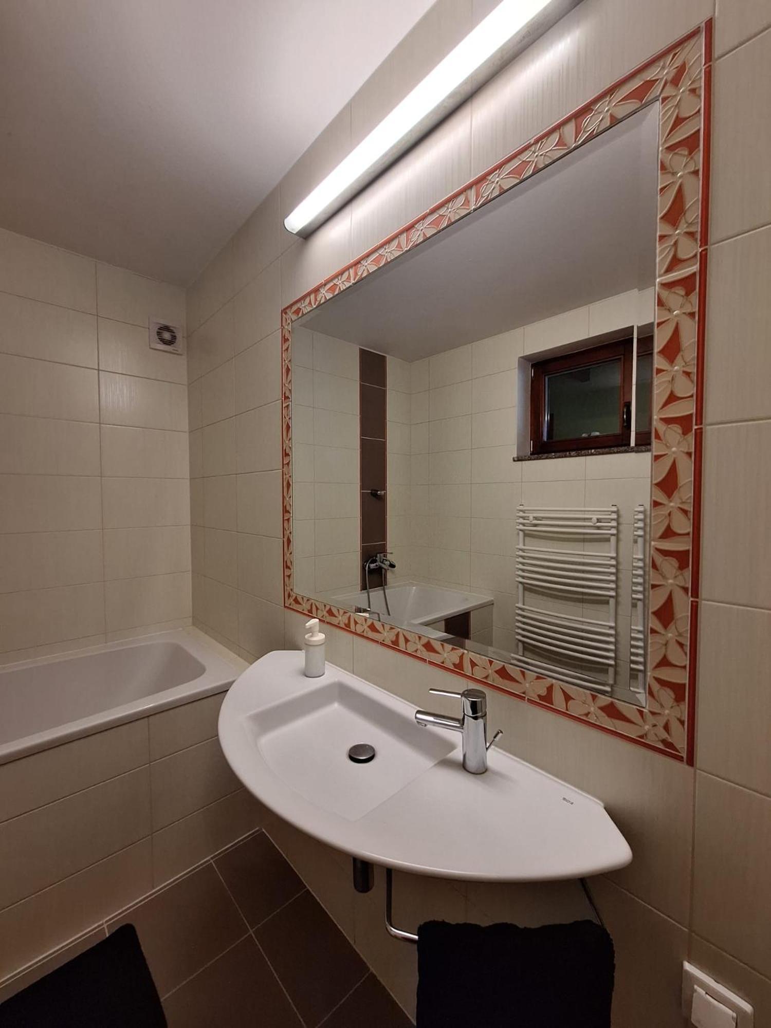 Gostar Aparthotel Jelenia Gora Exterior photo