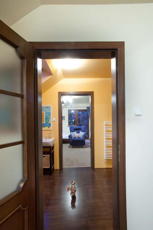 Gostar Aparthotel Jelenia Gora Room photo